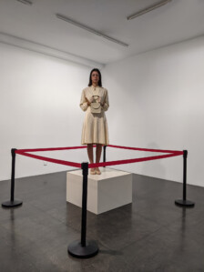 Performance Miss Beige