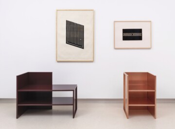 JUDD – Dibujos | grabados | muebles