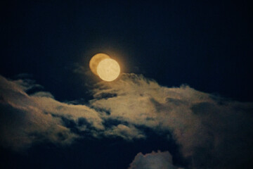 Albarrán Cabrera | Ventanas a lo insólito